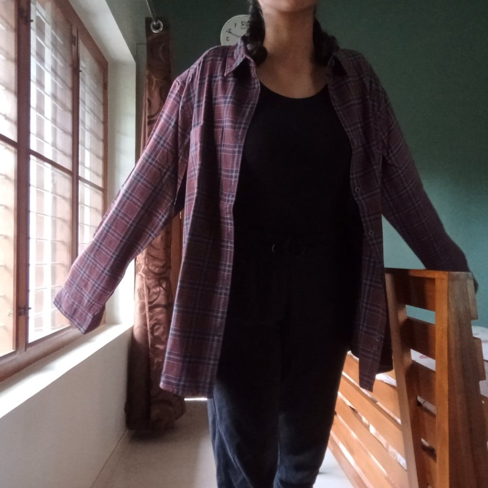 Collared full sleeve flannel - Picture 3 of 5